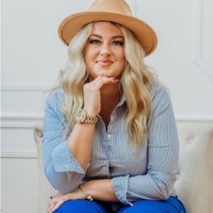 Meet your Posher, Leah